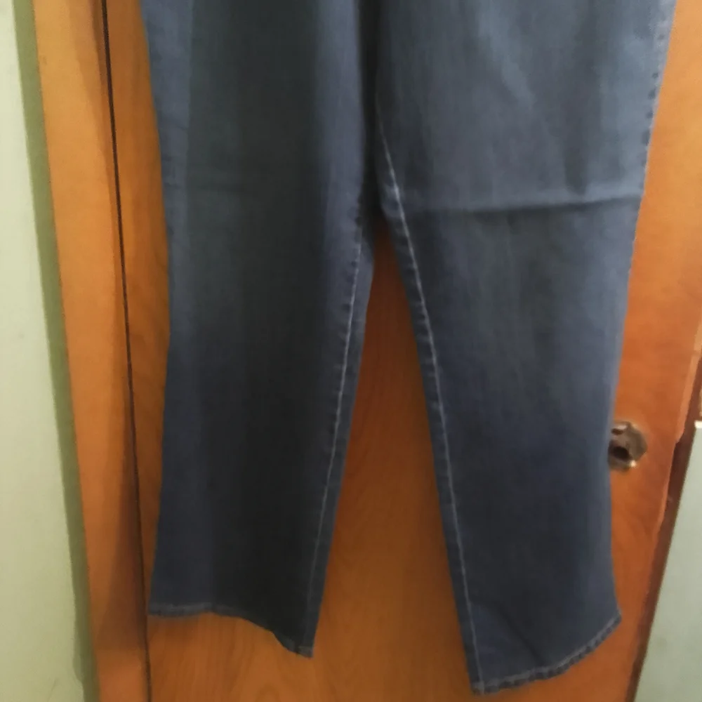 Gloria Vanderbilt‎ Classic Blue Straight Leg Jeans